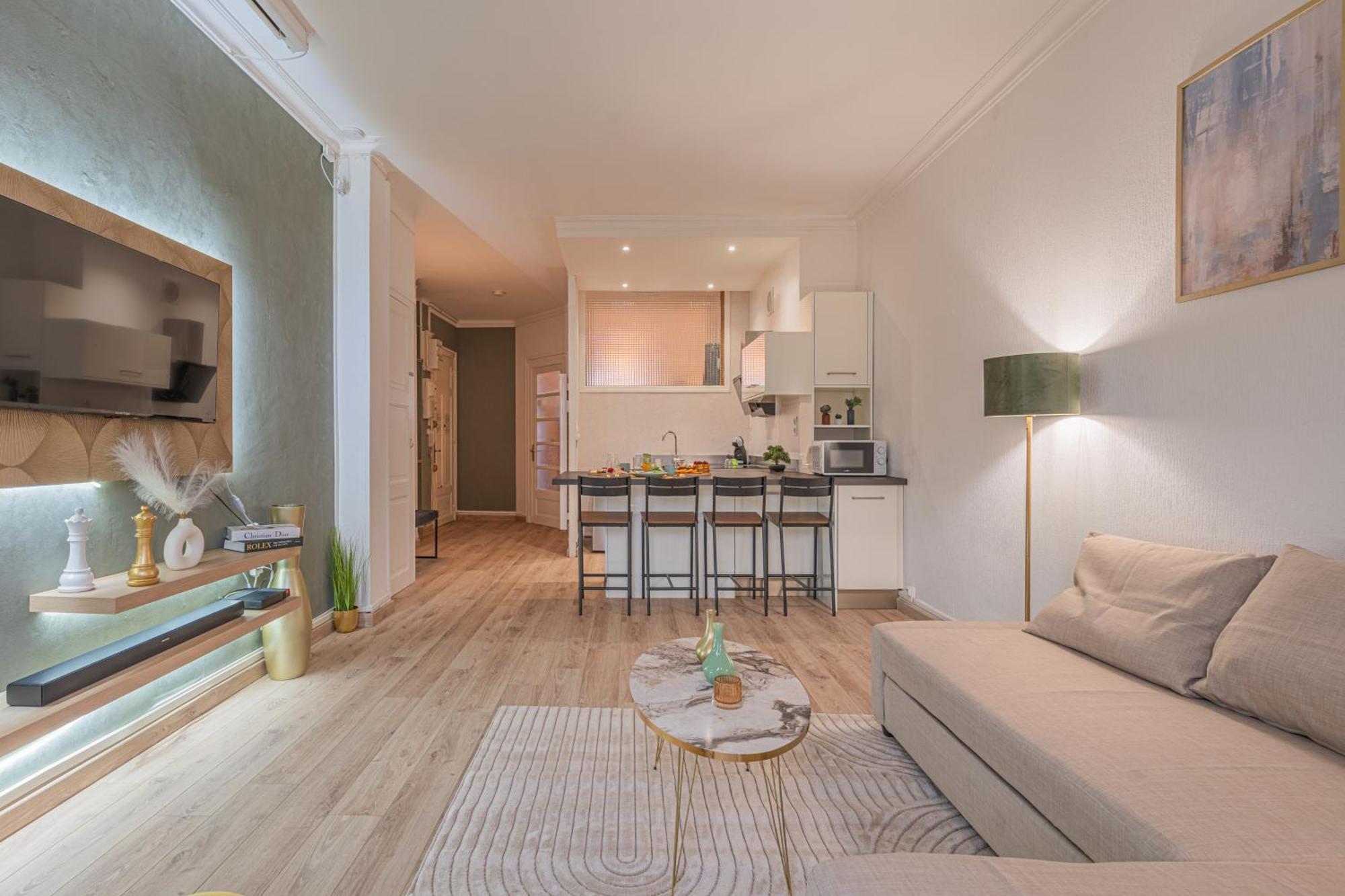 Апартаменты Luxury Cinephile - Netflix - 2 Balcons - Garage Prive - Minibar Гренобль Экстерьер фото